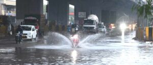 Telangana Heavy Rains Schools Closed: తెలంగాణలో భారీ వర్షాల బీభత్సం…