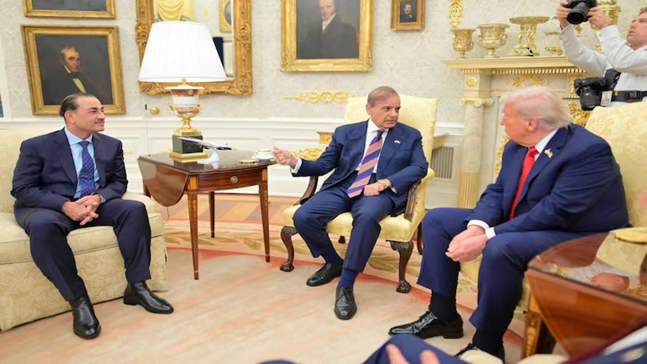 Sharif and Munir Secret Talks With Trump