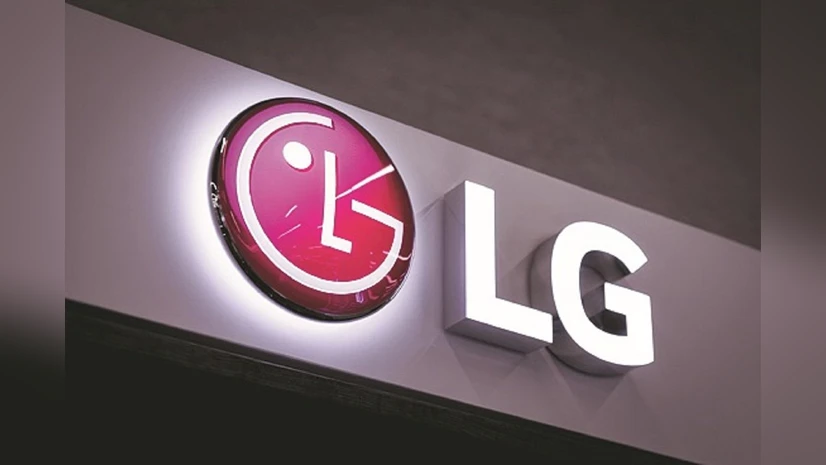 LG Electronics share price