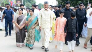 CM Chandrababu Visits Native Village For Sankranti: నారావారిపల్లెలో సీఎం చంద్రబాబు పర్యటన..