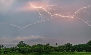 Apsdma Issues Rain And Thunderstorm Alert: ఏపీలో పిడుగులతో కూడిన వర్షాలు…