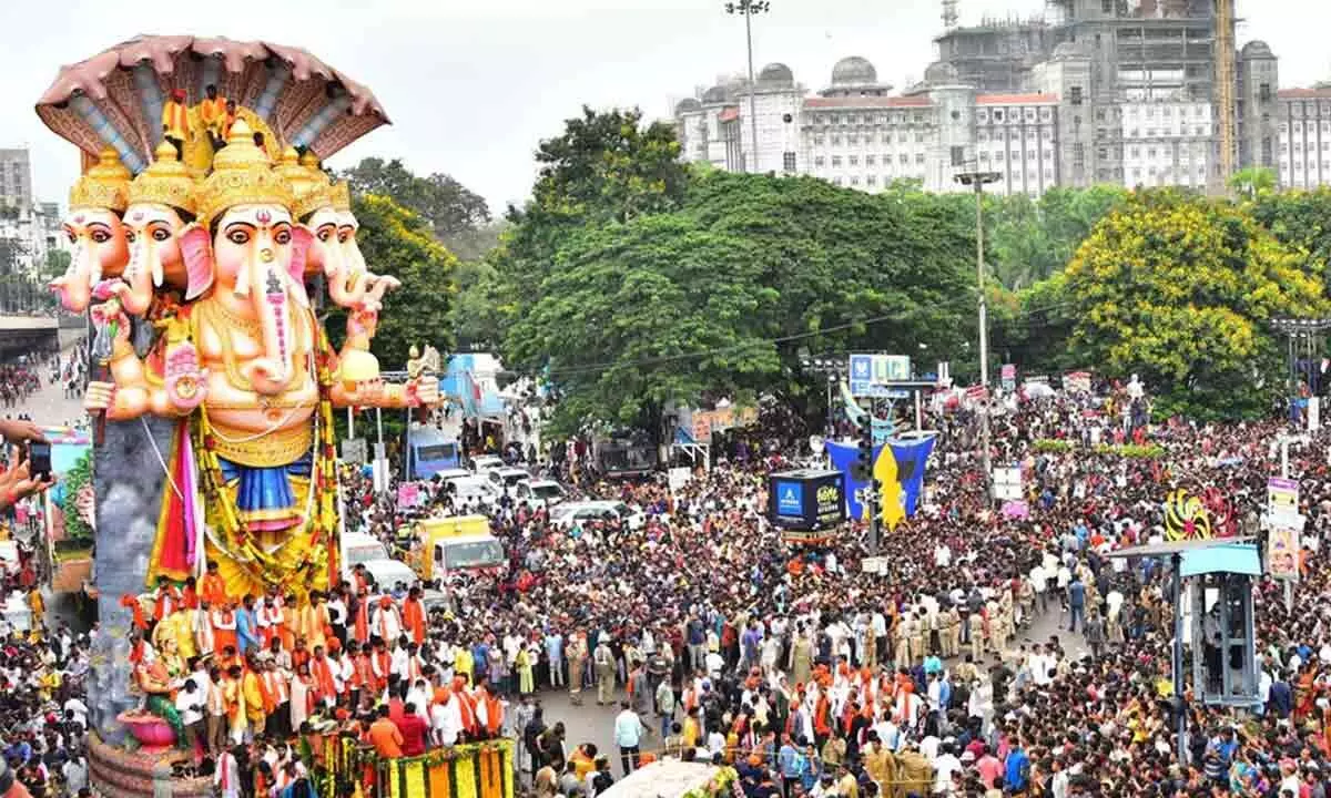 Khairatabad Ganapathi Shobha Yatra